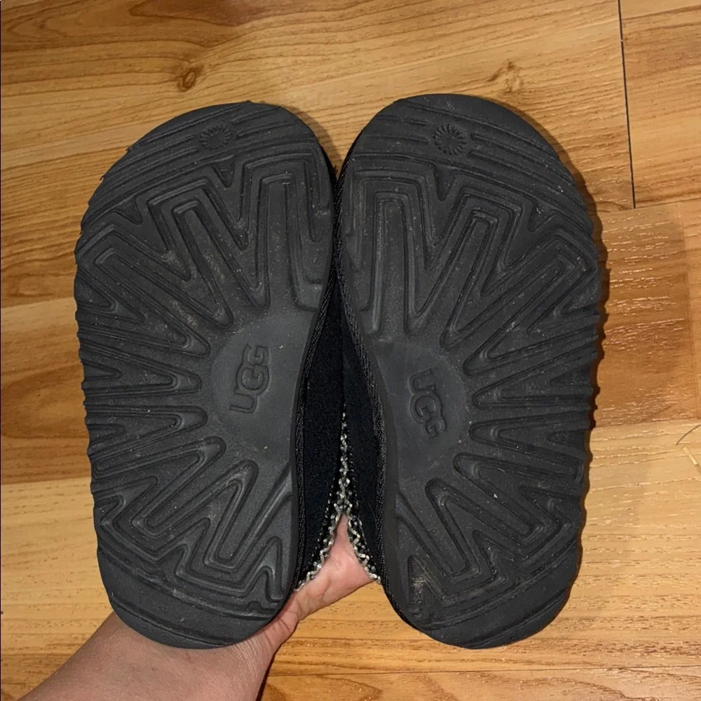 UGG Black Kids Slippers